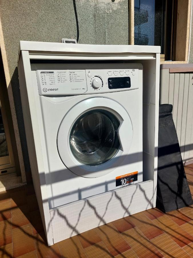 ヴェンティミーリアCasa Lauraアパートメント エクステリア 写真